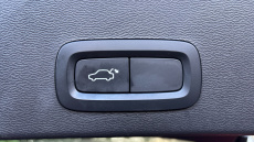 Volvo Xc40 2.0 B4P Inscription Pro 5dr Auto [7 speed] Petrol Estate